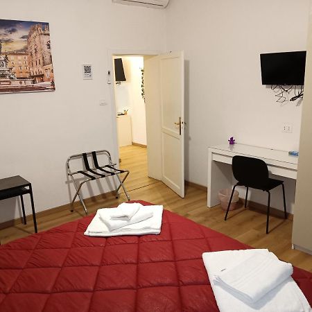 B&B Fiera Station Rooms Bologna Eksteriør bilde